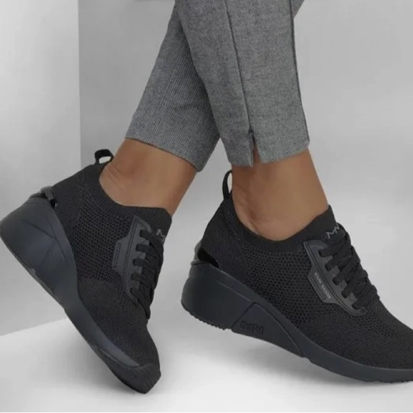 Skechers Womens Sneakers - Picture 1 of 5